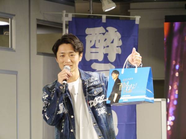 真田ナオキがタワーレコード渋谷店を席巻！店頭デイを開催しファンが殺到！