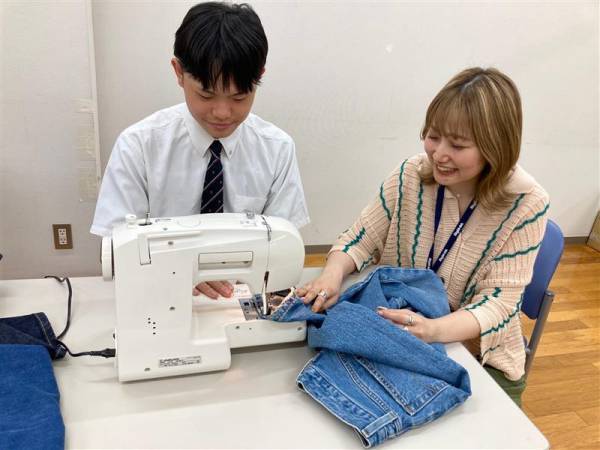 麗澤中学・高等学校×ライトオン×ららぽーと柏の葉 共同でSDGsへ取り組む