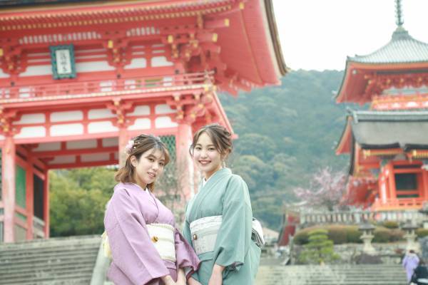 【ダーワ・悠洛 京都】 竹林×KIMONO×WORLD KYOTO 「バレンタイン KIMONOパーティー」開催