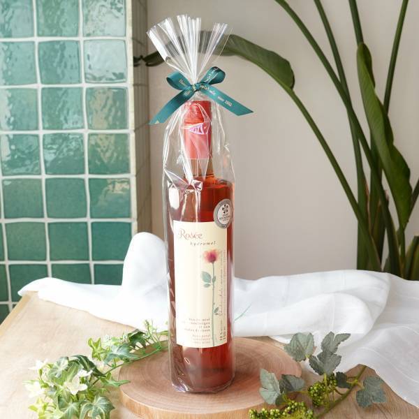 母の日に 可愛くて甘いお花で「ありがとう」を 春の人気アイテム・花びら入り蜂蜜が限定仕様のギフトセットに