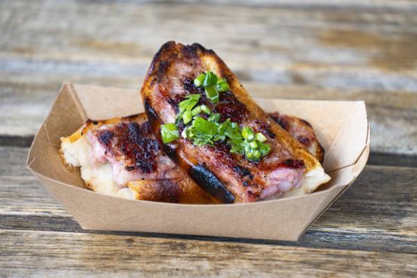 【BBQ&Co】夕涼みの「ハッピーアワー」に、自然と歴史ロマンあふれる明石公園でBBQ料理を満喫しよう！