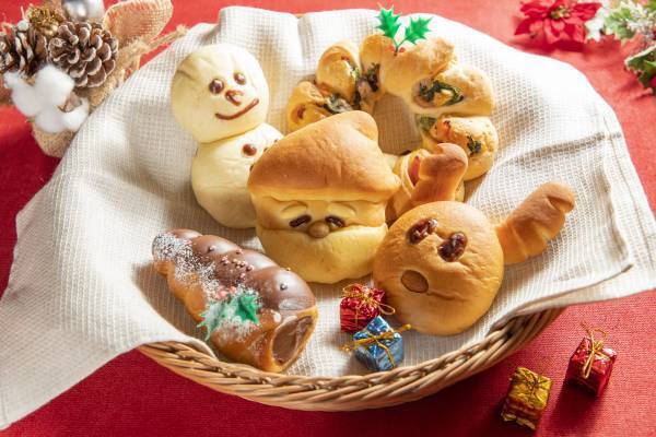 都会の喧騒を離れ、淡路島西海岸で過ごす静寂なクリスマス クリスマスを盛り上げる冬イベント『Awaji Christmas Market 2023』12月21日から開催 ～ 高さ3m、100個の玉ねぎを使用したツリーが登場 ～