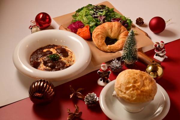 都会の喧騒を離れ、淡路島西海岸で過ごす静寂なクリスマス クリスマスを盛り上げる冬イベント『Awaji Christmas Market 2023』12月21日から開催 ～ 高さ3m、100個の玉ねぎを使用したツリーが登場 ～