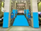 京阪電車京橋駅の大階段を広告ジャック ＳＰメディア「京橋エスカリエ」が新登場！！