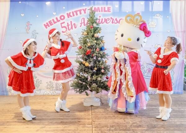 ハローキティがスペシャルステージを披露！一緒にクリスマスの思い出を作ろう♪ 『ハローキティのMotto Motto Christmas』12月16日より期間限定で開催 ～ 「HELLO KITTY SMILE Twinkle Christmas 2023」 ～