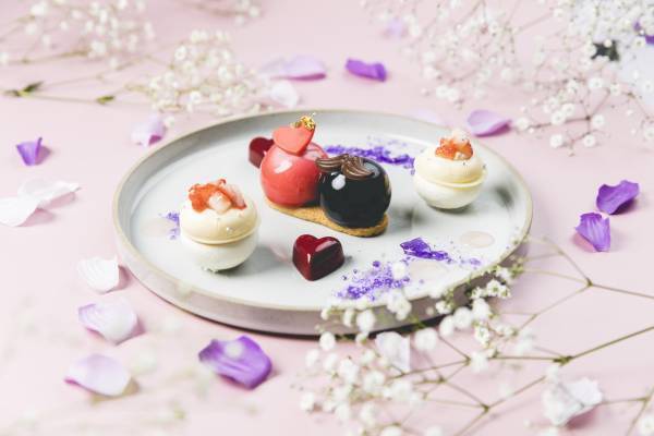 【ダーワ・悠洛 京都】 贈るだけ？いいえ!女の子のための ギャレンタインズ ストロベリー ソワレ アフタヌーンティー発売