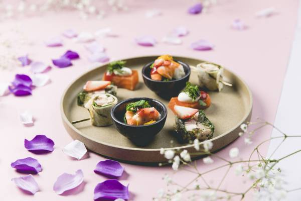 【ダーワ・悠洛 京都】 贈るだけ？いいえ!女の子のための ギャレンタインズ ストロベリー ソワレ アフタヌーンティー発売