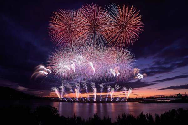 【熊本開催】合計約1万4千発！やつしろ全国花火競技大会