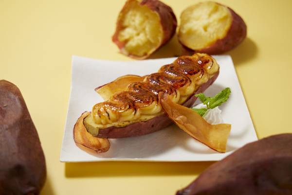 今が旬『焼き芋スイーツ』大集合！〈ニュウマン横浜6階ドットイチナナカフェ〉【期間】10月16日（月）～1月31日（水）