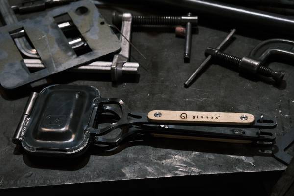 Makuakeの目標金額1700%！機能性とデザインにこだわった、感動的に美味しいホットサンドメーカー「黒皮極鉄プロサンド/ハーフ」の先行予約受付2/5(日)まで！