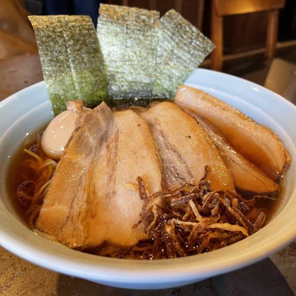 【フレンチシェフらーめん】目黒駅前にヌードルショップヘンモク/辺杢麺店がオープン！