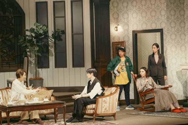 主演寿つかさ・七海ひろき初プロデュース公演 舞台「THE MONEY-薪巻満奇のソウサク-」初日開幕 最速レポート