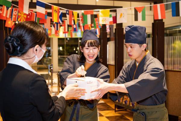 開始3ヶ月間ほぼ満室！大人気宿泊型リアル脱出ゲーム 『月夜の変装（ライアー）ホテルからの脱出』 次期11&12月宿泊予約スケジュール発表！