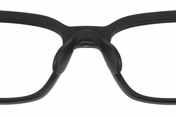 Zoffのスポーツ用メガネに 革新的設計の新モデル「Zoff CLAP CLICK構造搭載モデル」が登場。ヌートバー選手がひと足早く試着「Oh, so it fits perfectly！」