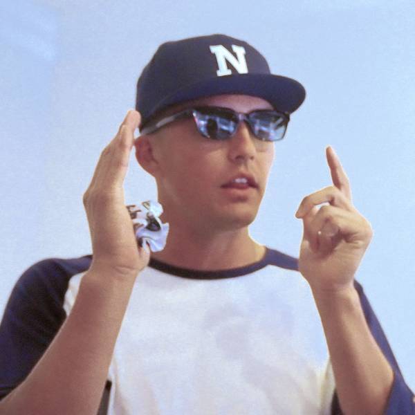 Zoffのスポーツ用メガネに 革新的設計の新モデル「Zoff CLAP CLICK構造搭載モデル」が登場。ヌートバー選手がひと足早く試着「Oh, so it fits perfectly！」