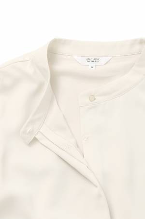 ＜洋服の青山＞ SNSフォロワーとの共創企画“みんなの声でつくろうプロジェクト”　特別な日にも通勤服にも合わせやすい2WAYマルチブラウスを先行販売