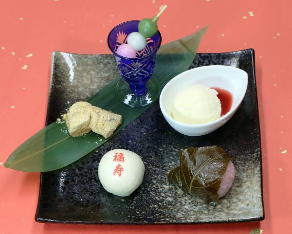 小石川後楽園【文化財指定100周年記念行事】イベント限定のお食事や商品を販売いたします！