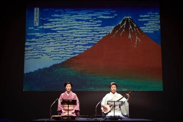 北斎の浮世絵と文楽人形・小唄・落語・囃子を一度に堪能　日本の伝統文化を贅沢に楽しむ舞台　カンフェティでチケット発売