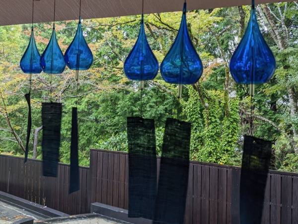 【界】21 通りの音色で涼を楽しむ 「界のご当地風鈴オーケストラ」登場 ～温泉旅館ブランドの界が提案する、至福の湯涼み体験～｜期間：2023年6月1日〜8月31日