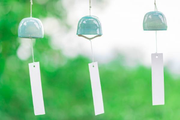 【界】21 通りの音色で涼を楽しむ 「界のご当地風鈴オーケストラ」登場 ～温泉旅館ブランドの界が提案する、至福の湯涼み体験～｜期間：2023年6月1日〜8月31日