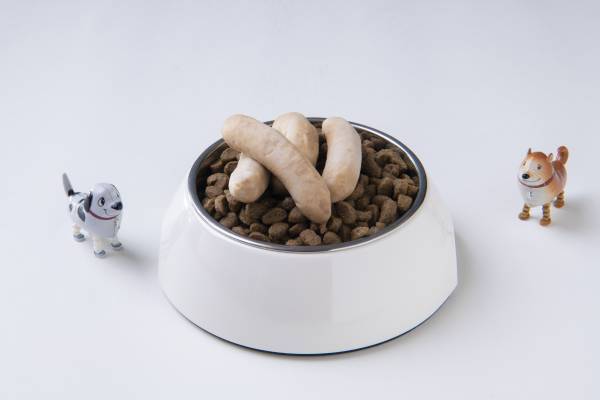 【famfam #しあわせごはん】牧場育ち　わんこのナチュラルウインナーがリニューアル！