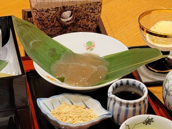 【西明石ホテルキャッスルプラザ】日本料理「赤石」に甘味処、5月16日(火)からサービス開始！わらび餅やみたらし団子など自慢の甘味
