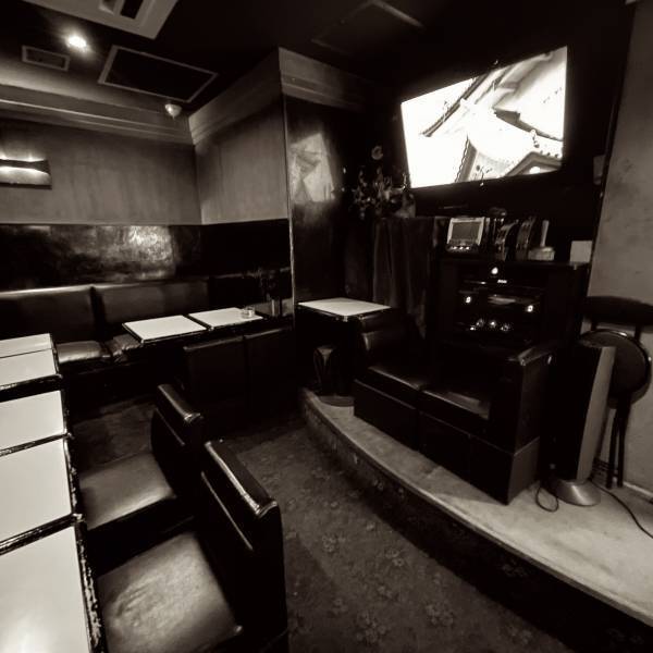 新宿【二ヶ月連続オープン】 Snack & Bar「Frank a ball」が土日限定でオープン！