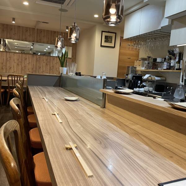 浅草【女性店主が贈る高級鮨の新たな挑戦】鮨ゆう子がオープン！