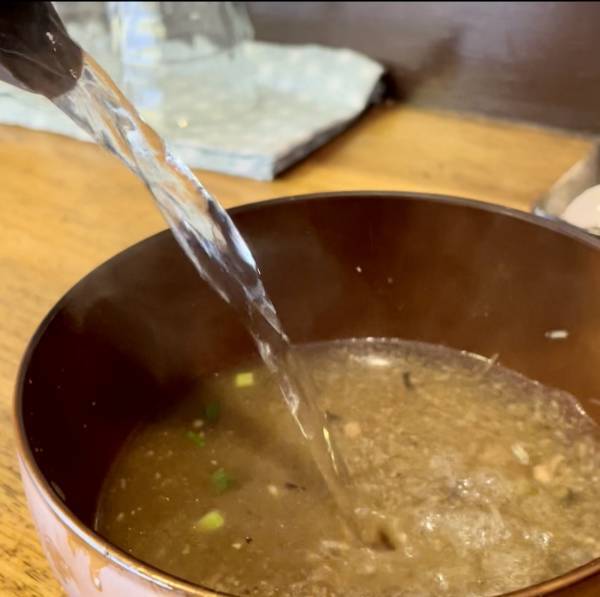 秋葉原に創作つけうどん専門店「ぼたん」がオープン！驚きのうどん屋らしからぬスープへのこだわり！