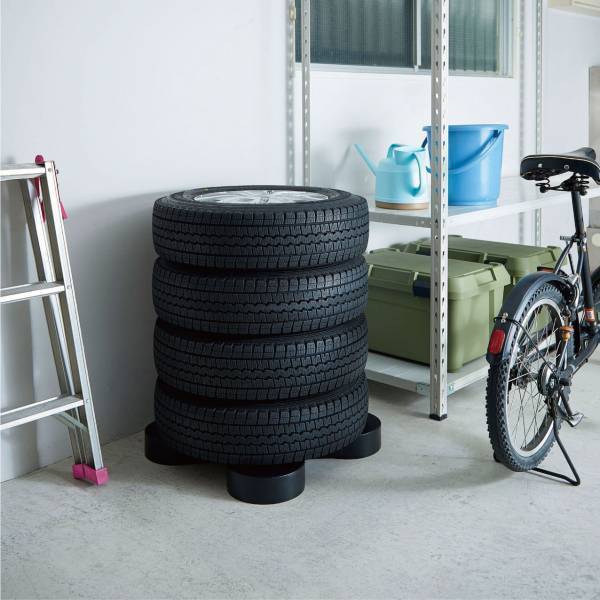 シーズン到来！！スタッドレスタイヤの直置き防止に最適『タイヤパレット』をAmazon新生活セールにお買い得価格でエントリー！