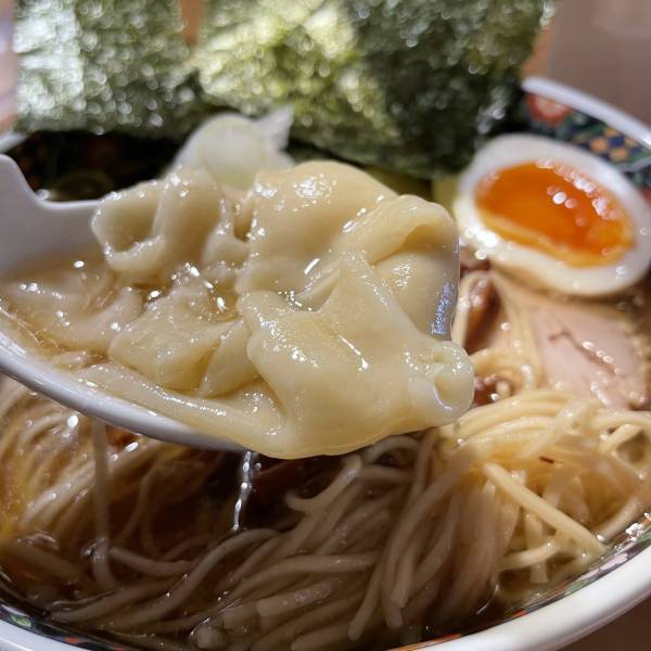 【完飲必須】煮干しのフルボディスープ「奈つやの中華そば」が目黒不動前にオープン！