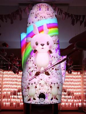 【4月10日はイワシカのお誕生日】3月23日～4月9日までバースデーイベントを開催。毎週末にキャラクターが来館！期間限定フォトスポット「イワシカの部屋～推し活ブース～」も新登場