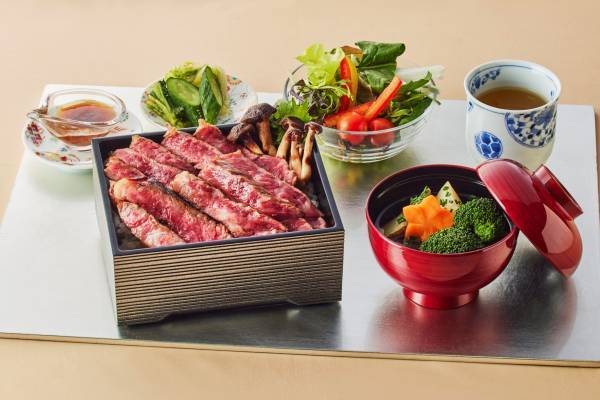 肉汁溢れる淡路牛にクラフトビールがグビっと進む！食欲の秋『オーシャンテラス 秋の感謝フェア』11月18日より開催