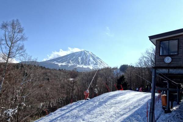 ヴィラ宿泊特典『 土日祝限定！ふじてんスノーリゾートリフト券付きプラン』
