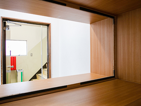 【ソファー入れ替え】新中野スタジオのリビングソファーを新調