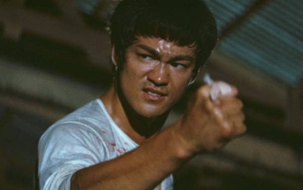 ５週連続・没後５０年　ブルース・リー特集!!『ドラゴン危機一発』『ドラゴン怒りの鉄拳』『ドラゴンへの道』『死亡遊戯』『死亡の塔』6月12日（月）よりＢＳ松竹東急で“５週連続”放送が決定!!