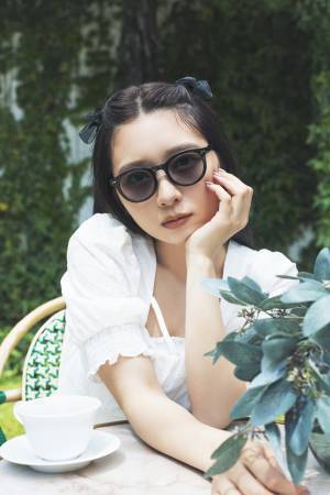 美容系動画クリエイター ななこコラボレーション　わたしの"かわいい"をメイクするメガネ「Zoff｜nanako」