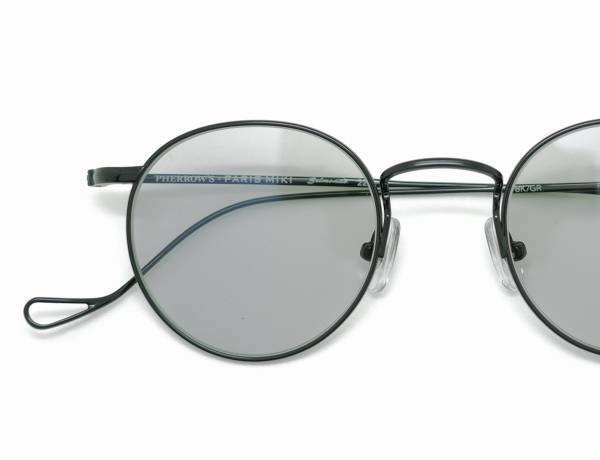 アメリカンアパレルの“フェローズ”が“パリミキ”とタッグを組み ブランド初となる本格アイウェアを開発。 フェローズ×パリミキサングラスが発売中！