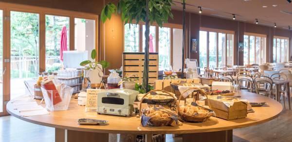 【ロッジ舞洲】大阪・舞洲のリゾート施設が5月26日（金）～７月2日(日)、恒例の「あじさい展」開催！色とりどりの紫陽花の絶景でおもてなし