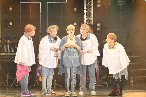 “魂を救う”衝撃のミュージカル『ALTAR BOYZ 2023』開幕! Team SPARK 初日レポート