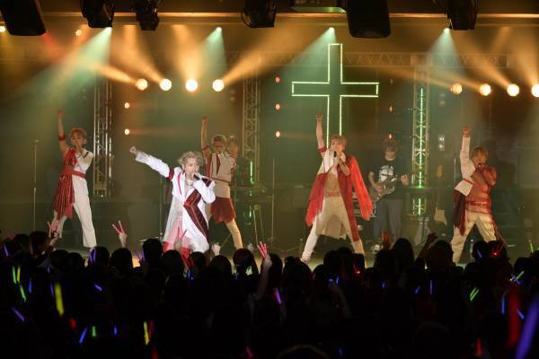 “魂を救う”衝撃のミュージカル『ALTAR BOYZ 2023』開幕! Team SPARK 初日レポート