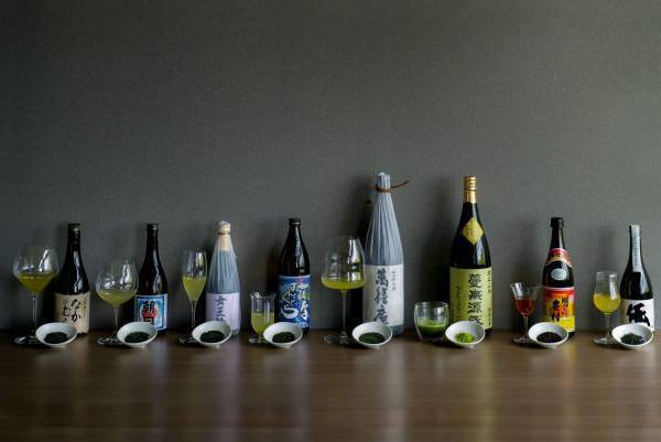 【界 霧島】知られざるお茶処 鹿児島県霧島市で霧島茶の魅力と出会う宿泊プラン「霧島新茶滞在」を販売開始～霧島茶×芋焼酎のペアリング、霧島茶で現代湯治、絶景の茶畑で新茶摘み～｜期間：2023年4月20日〜6月20日