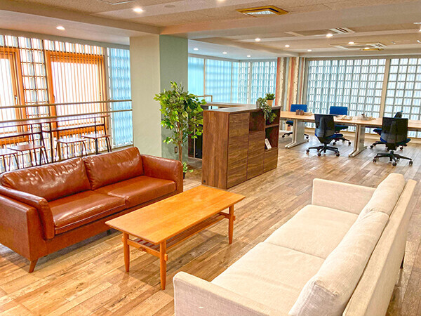 【リニューアル】2つのオフィスがある中野南台スタジオに白ホリゾント完成