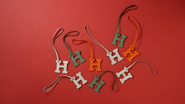 HIROFU（ヒロフ） 【CHRISTMAS GIFT FROM HIROFU】 12月6日（水）～25日（月） クリスマス限定レザーオーナメントをプレゼント！