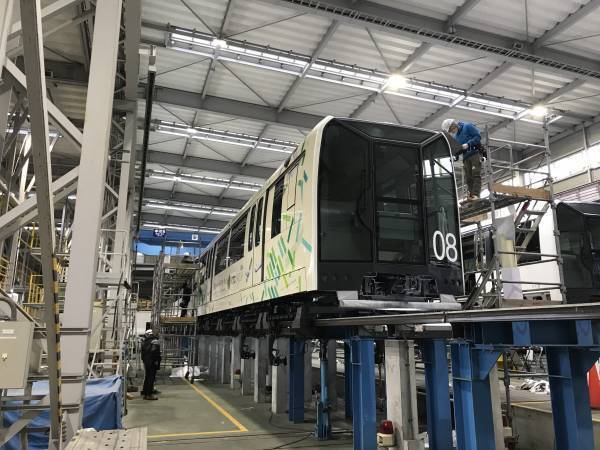 KTC GROUPのラッピングリニモが運行開始！