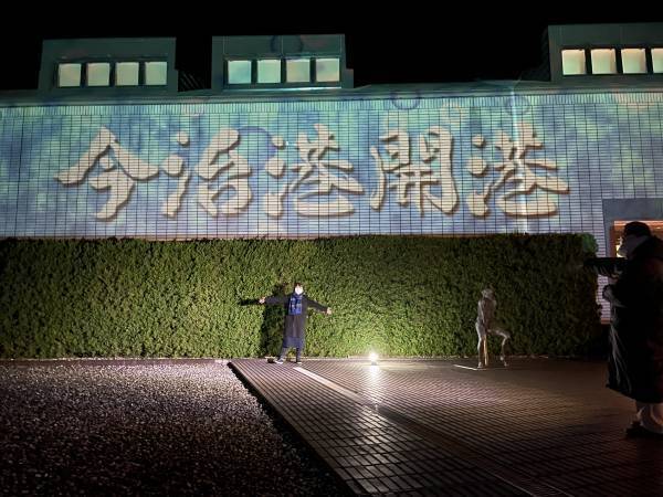 「ドレスかな？いえいえガラスです」倉敷芸術科学大学 卒業制作展2023受賞作品