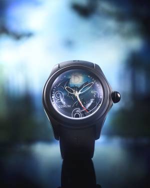 コルムが『バブル 47 オートマティック』を10月1日に発売