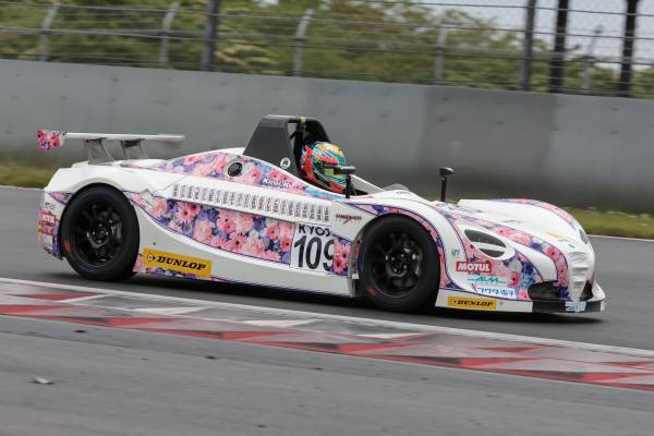 KYOJO CUPが女性ドライバー応援ファンディング企画を開始