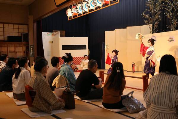 三社祭の土日は浅草見番へ！芸者衆の踊りが見られるチャンス