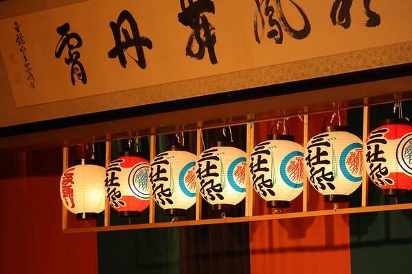 三社祭の土日は浅草見番へ！芸者衆の踊りが見られるチャンス